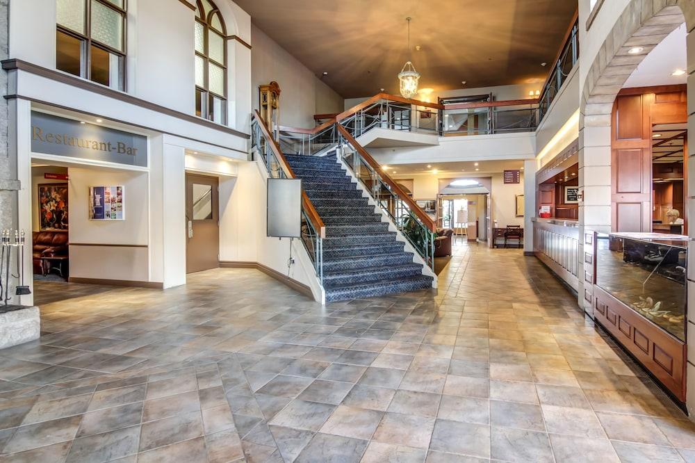La Saguenéenne - Hôtel et Centre de Congrès Chicoutimi Exterior foto
